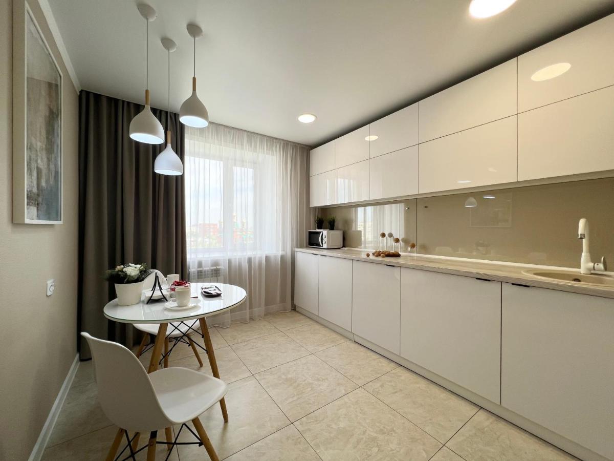 Luxury Apartments Павлодар Екстер'єр фото