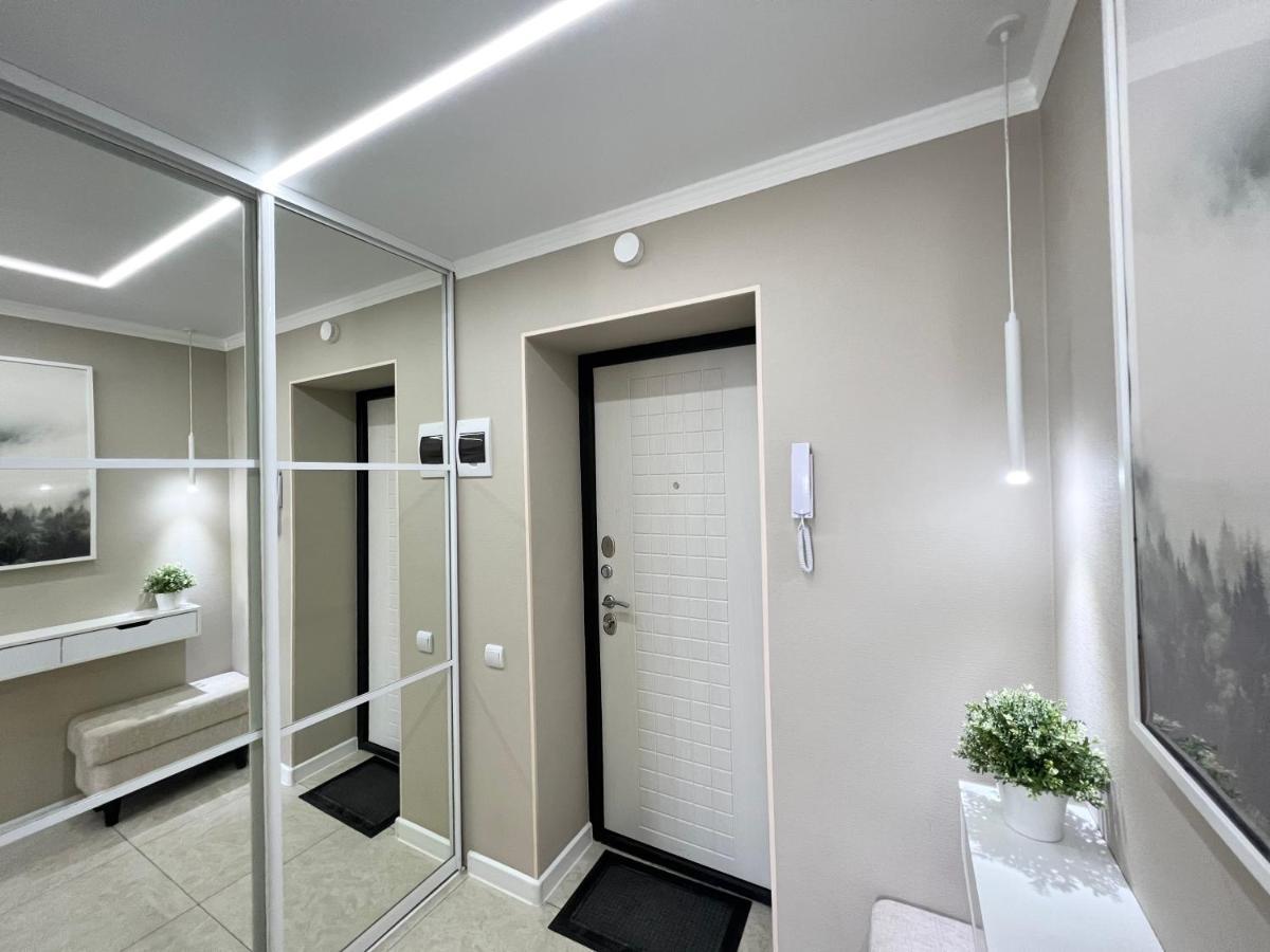 Luxury Apartments Павлодар Екстер'єр фото
