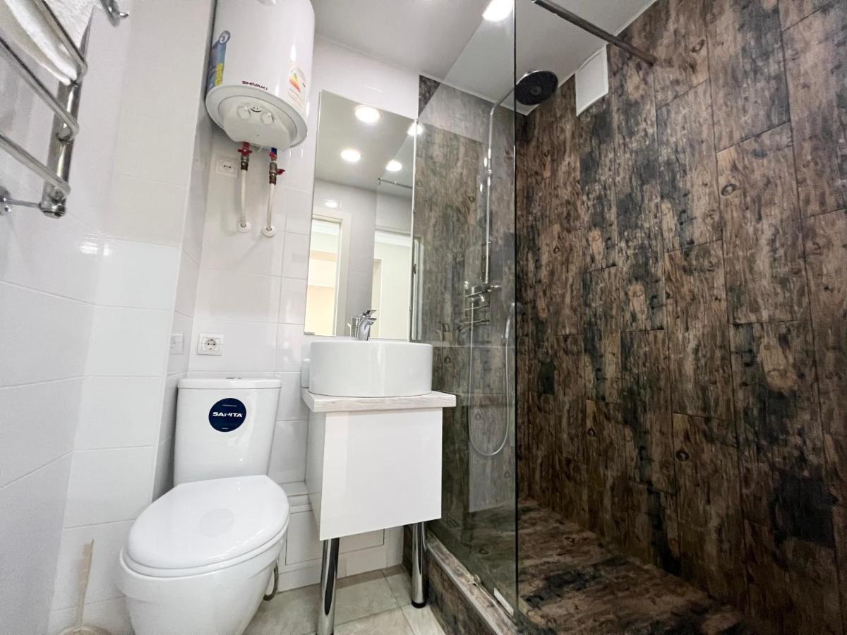 Luxury Apartments Павлодар Екстер'єр фото