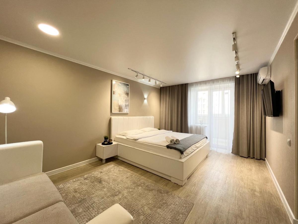 Luxury Apartments Павлодар Екстер'єр фото